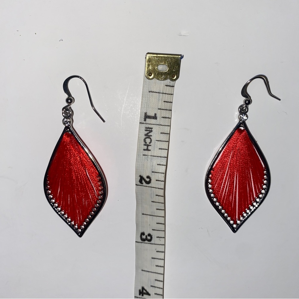NEW MIXIT Color ~ RED HYPOALLERGENIC Threaded Earrings (SENSITIVE EARS) - Picture 5 of 7